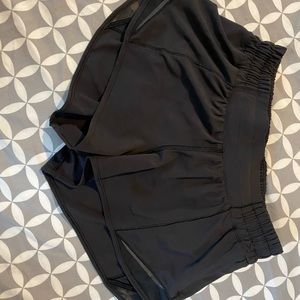 Hotty Hot short ll 2.5”